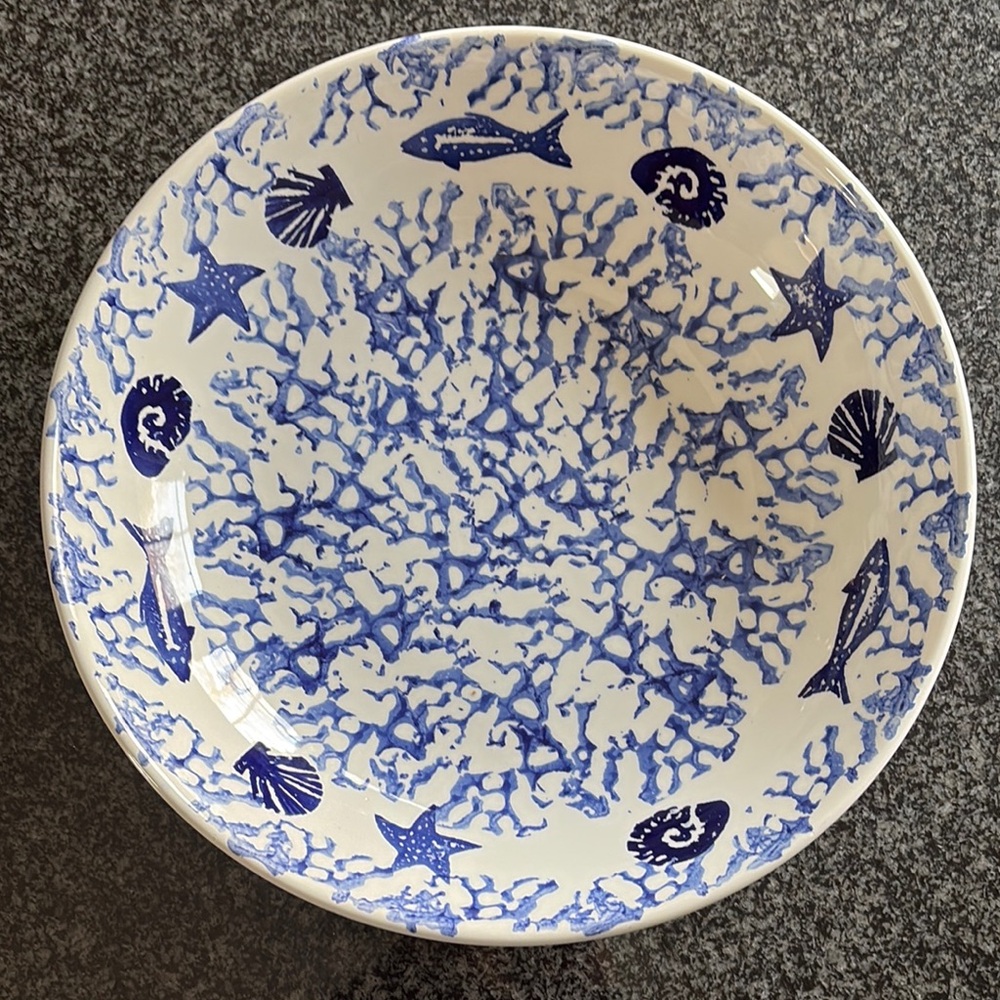 Blue and White La Primula Ceramic Art Plate with Intricate Beach Design, Italy.
